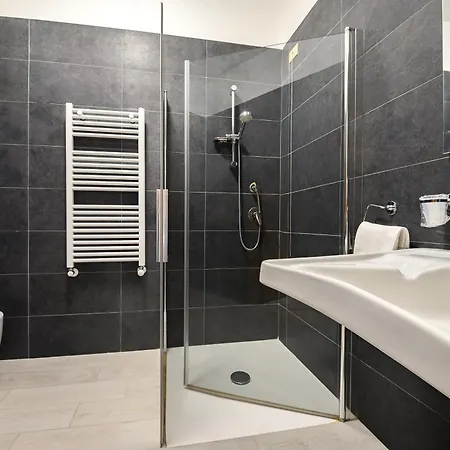 Hotell Anna Nord 3*